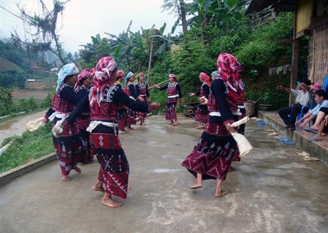 hội quét làng